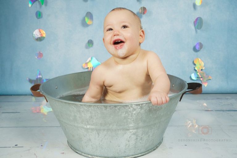 Surrey cake smash photographer